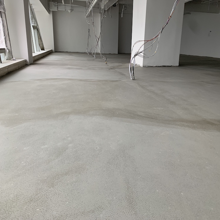 水泥自流平地坪